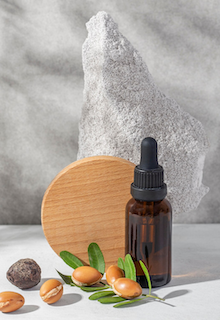Nutmeg oil - Certified Organic(Myristica fragrans)